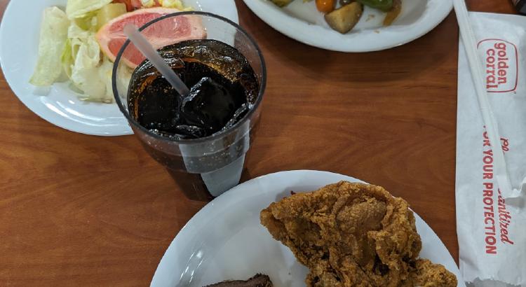 Golden Corral 的单人餐，拍摄于2024年1月。